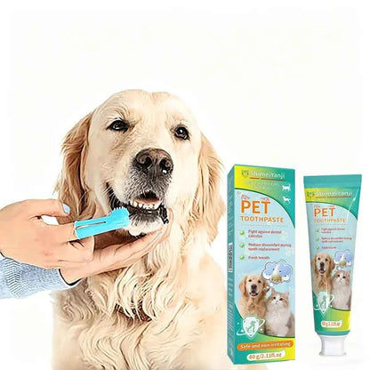 Pet cleaning toothpaste and mouth spray, suitable for cats and dogs, removes tartar, cleans pet teeth, easy to use.