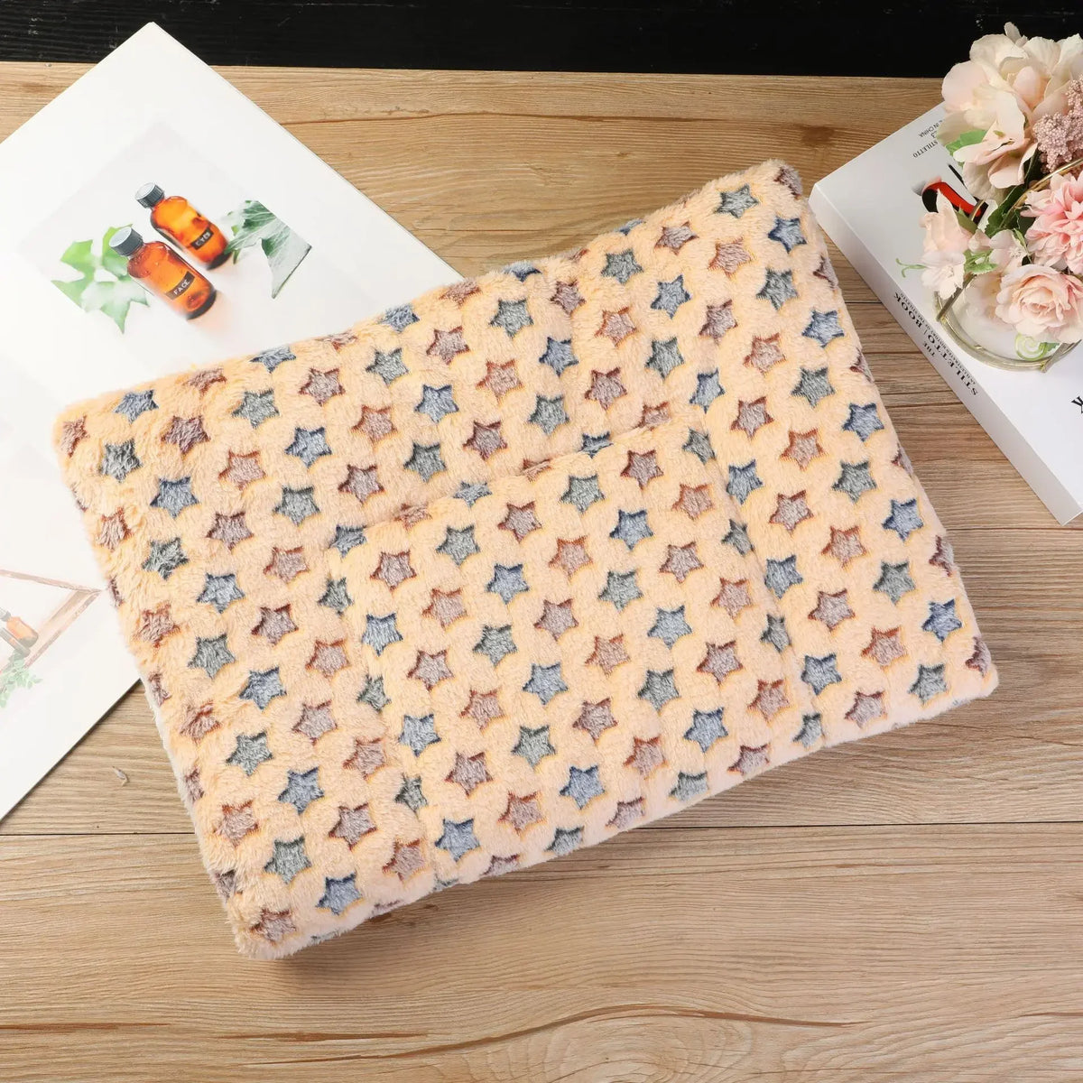 Thicken Cat Mat Breathable Flannel Cat Sleeping Mat Soft Dog Cushion for Small Dog Winter Warm Cat Blanket Snuffle mat dog Puppy