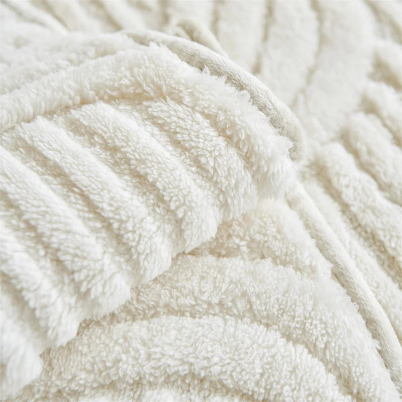 Tuffed Fleece Jacquard Sofa Cover, Winter Thickened Slipcover Soft and Comfortable Modern Fleece Non-Slip Sofa Towel