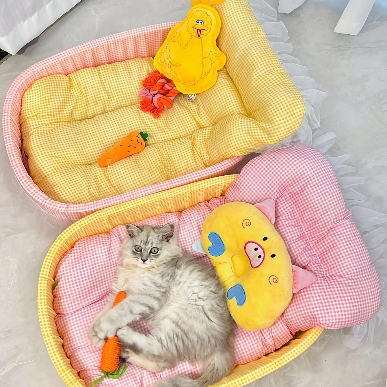 Lace-Trimmed Princess Pet Bed – Soft Oval Plush Winter Bed for Small Dogs & Cats - Bdba PK