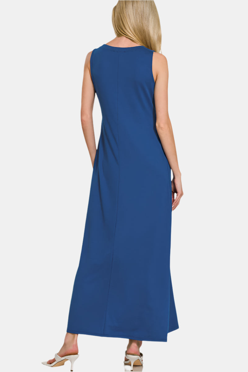 Sleeveless Flared Scoop Neck Maxi Dress / BLACK
