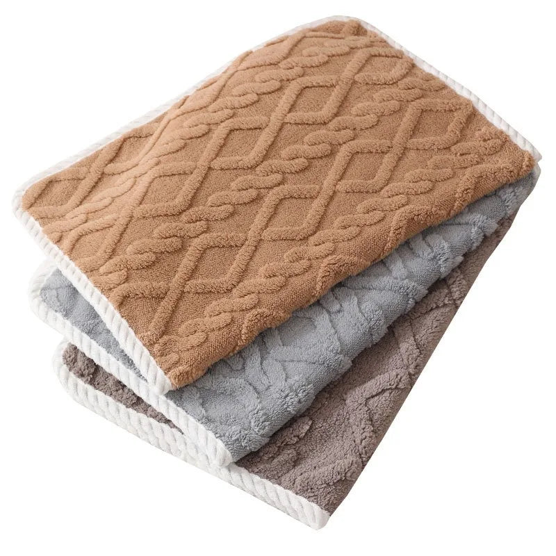 Dog Cat Blankets Mat Warm Winter Dogs Puppy Cushion Pet Fleece Blanket Warmly for Cats Small Medium Large Dogs Bed Mat