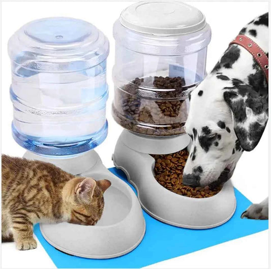 Cat and Dog Feeders Pet Water Dispensers Large Water Storage Capacity Dispensers Pet Automatic Water Dispensers Anti Knock