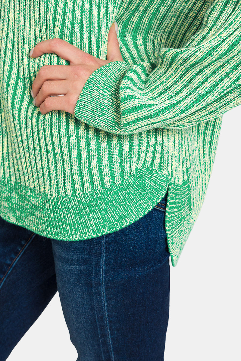 Curved Hem Two-Tone Sweater / BROWN